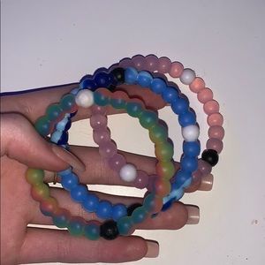 3 lokai bracelets